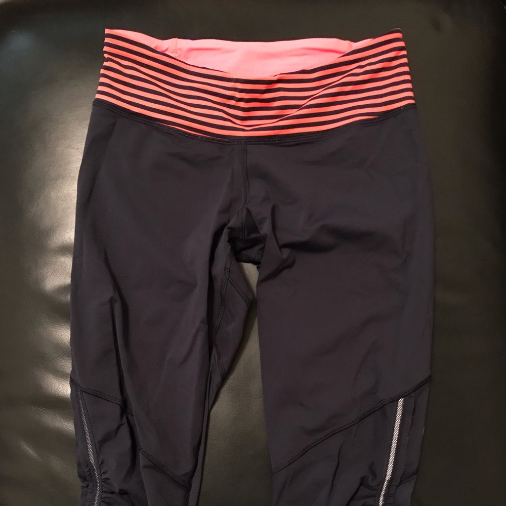 Lululemon Navy and Orange Crop legging